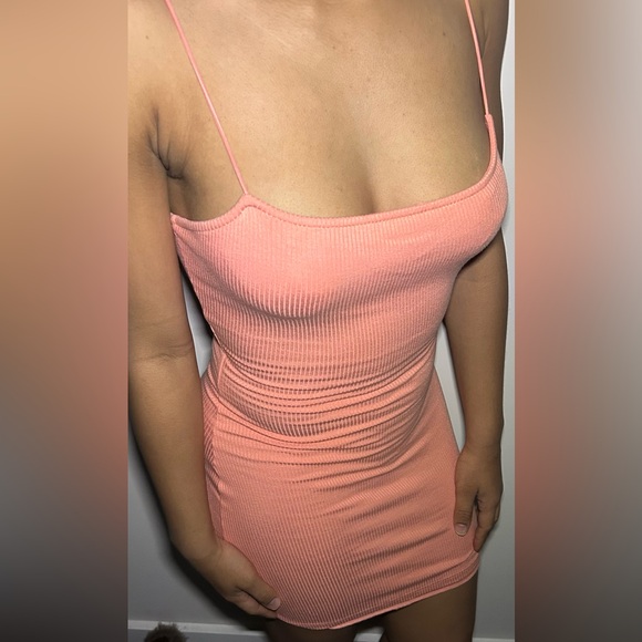 Peach Ribbed Mini-Dress 👗 - Picture 2 of 5